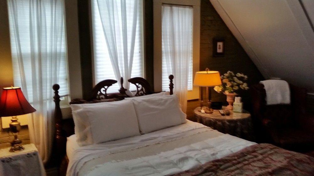 Clifford House Private Home B&B Κλίβελαντ Εξωτερικό φωτογραφία