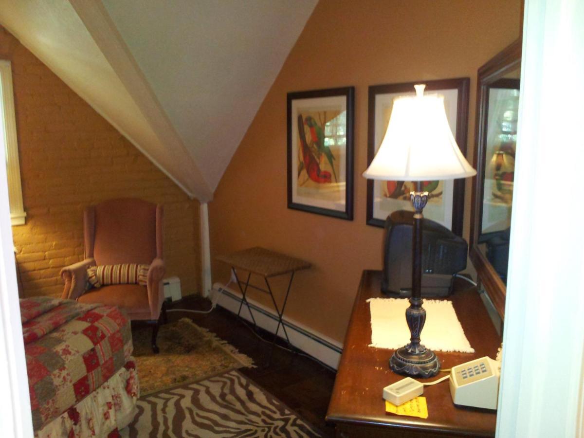 Clifford House Private Home B&B Κλίβελαντ Δωμάτιο φωτογραφία
